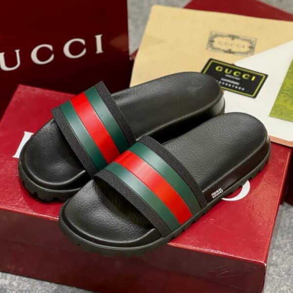 MULE GUCCI EN CAOUTCHOUC POUR HOMME