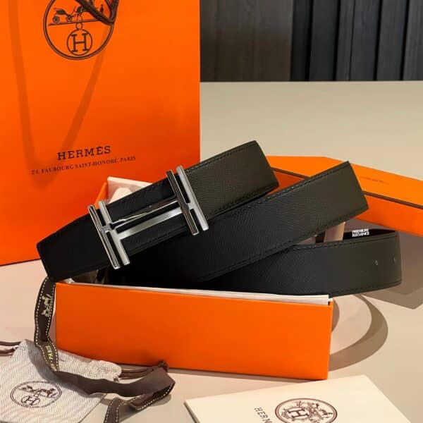 Ceinture HRMES Boucle H au Carré & Cuir de ceinture réversible